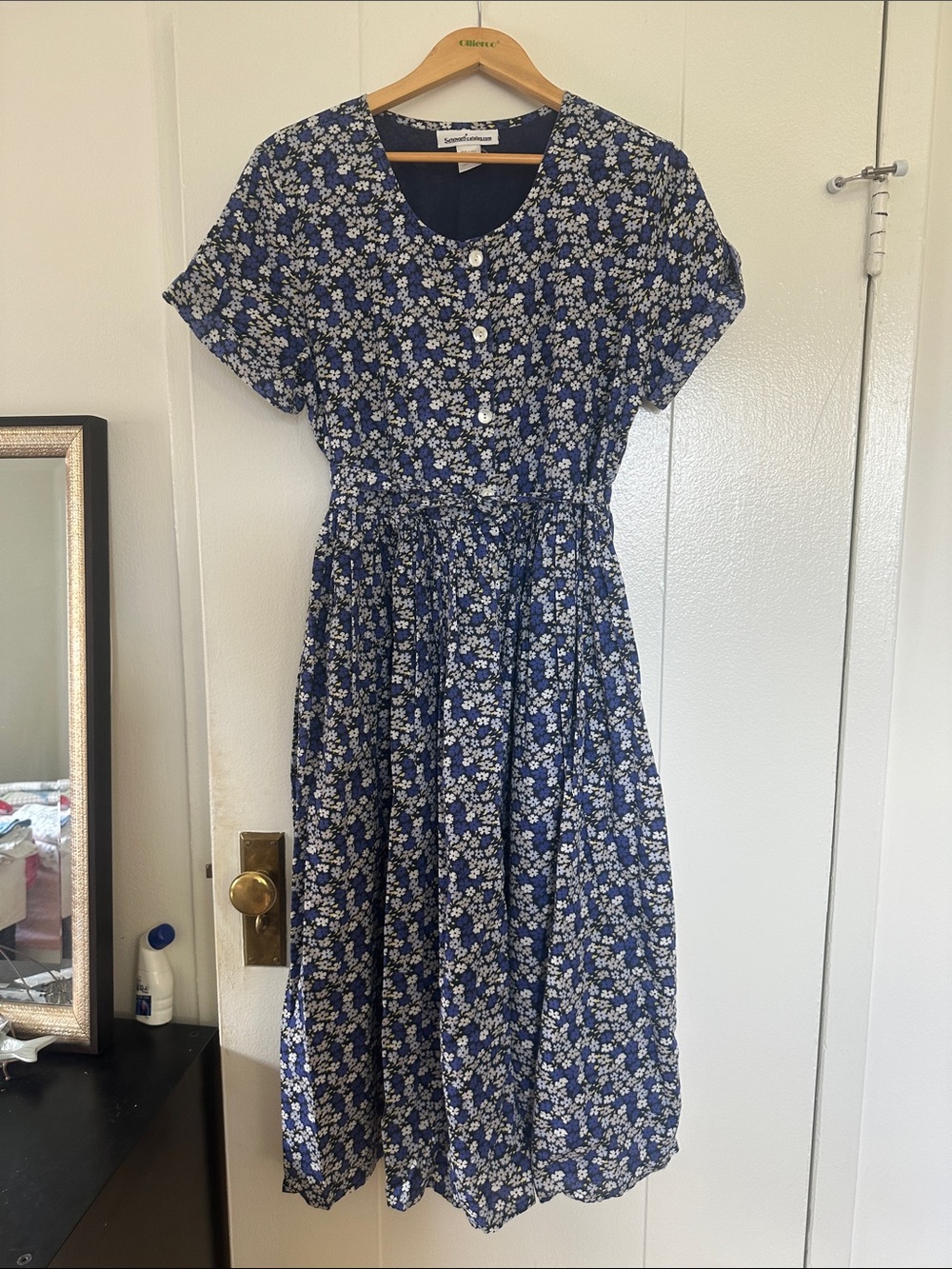 Vintage Floral Blue Button-Front Midi Dress